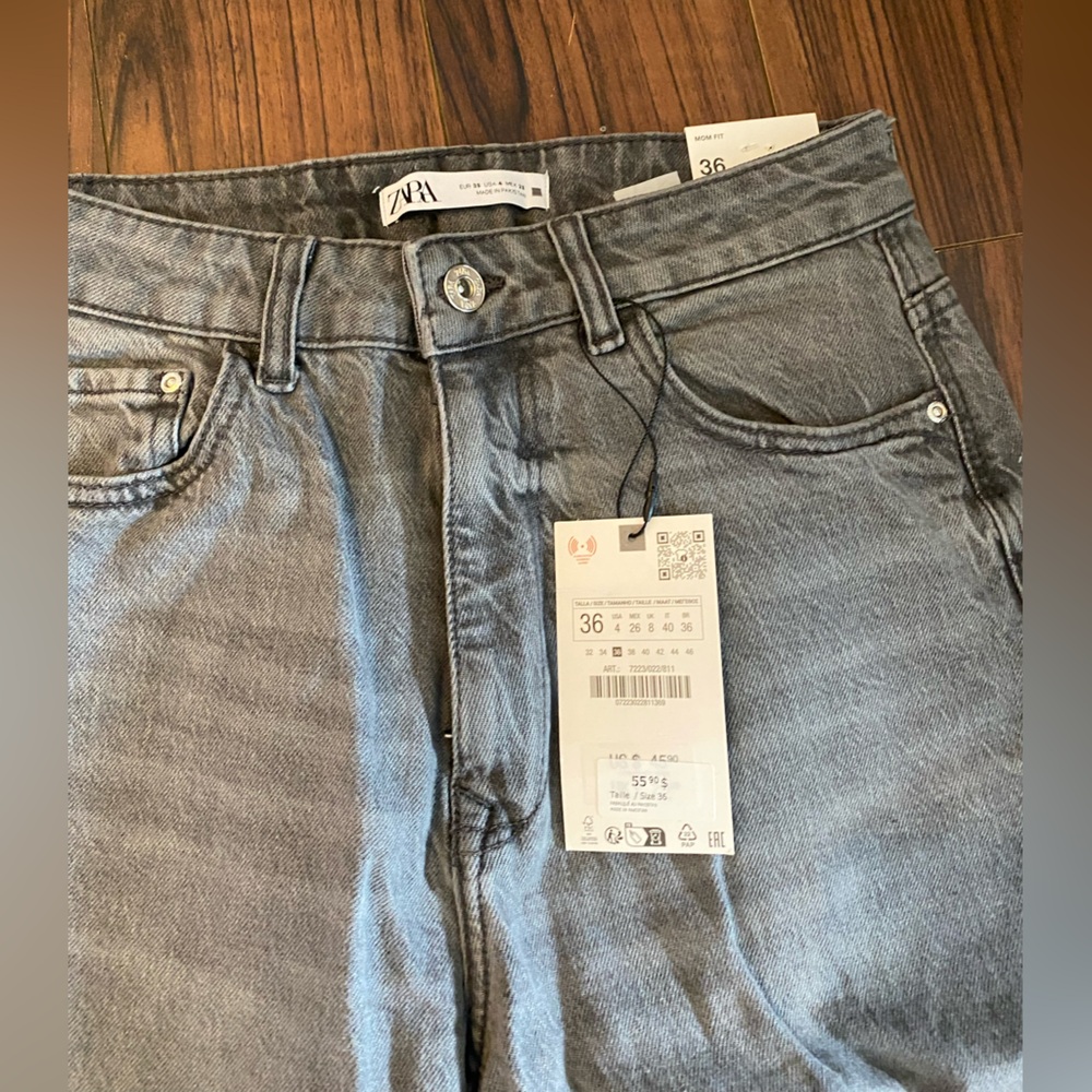 Zara mom fit Blue Jeans Classic Denim